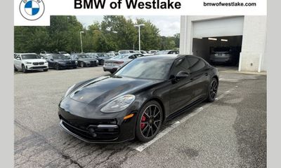 2019 Porsche Panamera GTS