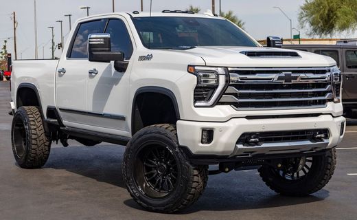 2024 Chevrolet Silverado HD High Country