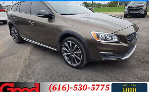 2017 Volvo V60CC Premier