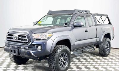 2020 Toyota Tacoma SR5