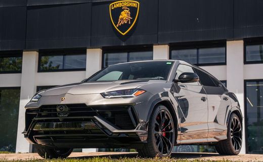 2023 Lamborghini Urus S