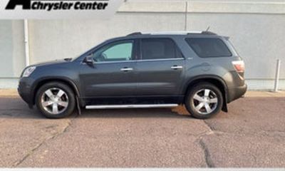 2011 GMC Acadia SLT 2