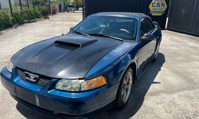 2000 Ford Mustang GT