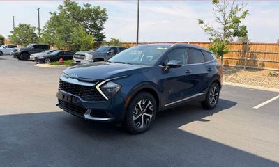 2023 Kia Sportage EX