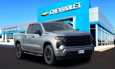 2024 Chevrolet Silverado RST