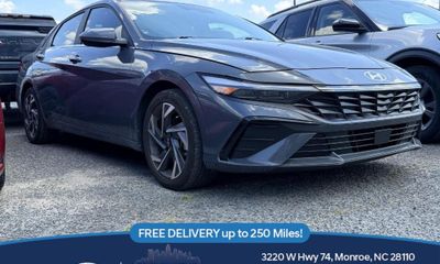 2024 Hyundai Elantra SEL
