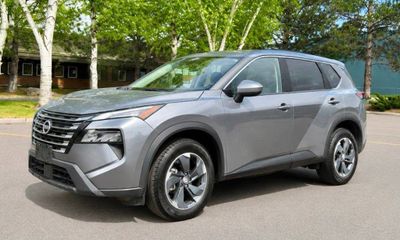 2025 Nissan Rogue SV