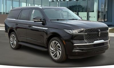 2027 Lincoln Navigator Premiere