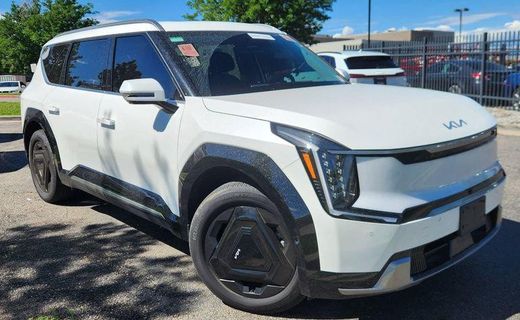 2024 Kia EV9 Land