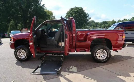 2004 GMC Sierra