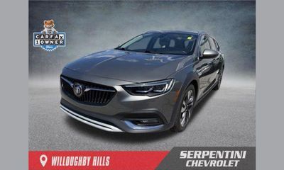 2018 Buick Regal Tourx Essence