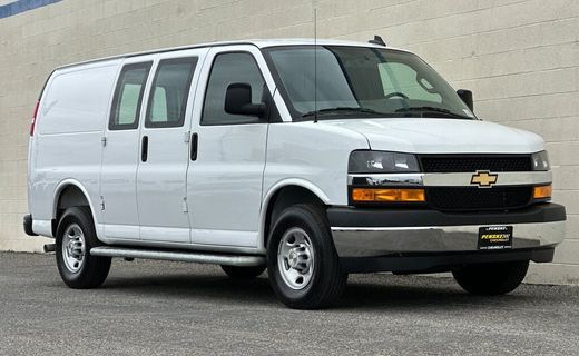 2025 Chevrolet Express 2500