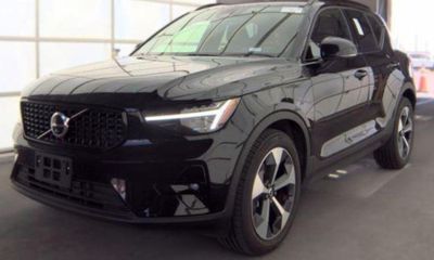2026 Volvo XC40 Plus Dark