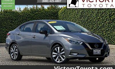 2021 Nissan Versa SR