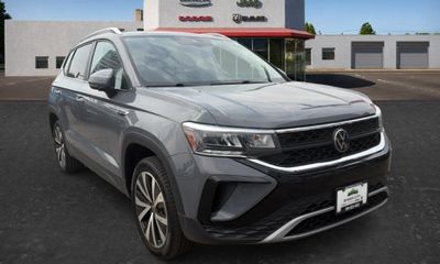 2023 Volkswagen Taos SE