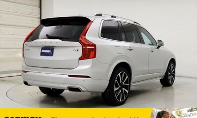 2018 Volvo XC90 Momentum