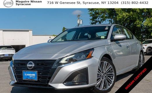 2025 Nissan Altima SL