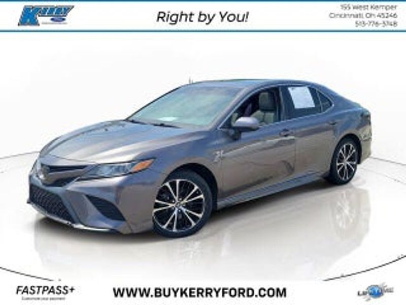 2017 Toyota Camry — a typically priced live listing