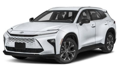 2025 Toyota Crown Signia XLE