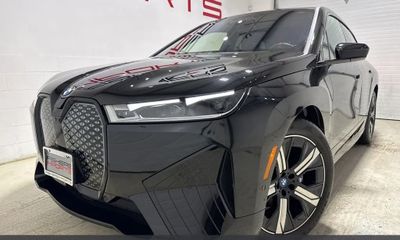 2025 BMW IX M60