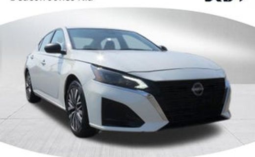 2023 Nissan Altima SV