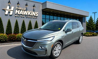 2023 Buick Enclave Essence