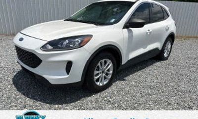 2022 Ford Escape SE