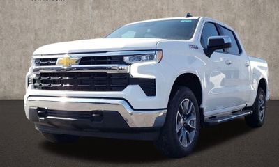 2026 Chevrolet Silverado LT