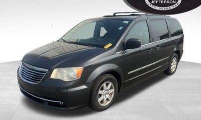 2012 Chrysler Town AND Country Touring