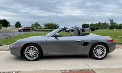 2001 Porsche Boxster Base