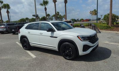 2026 Volkswagen Atlas Cross Sport 4Motion SEL R