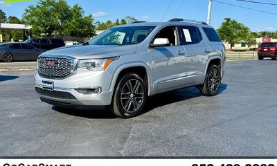 2019 GMC Acadia Denali