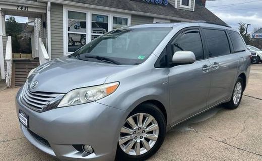 2016 Toyota Sienna XLE