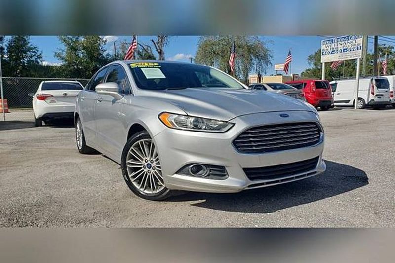 2014 Ford Fusion — a typically priced live listing