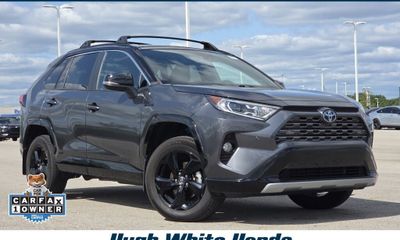 2020 Toyota RAV4 XSE HV