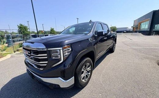 2025 GMC Sierra SLT