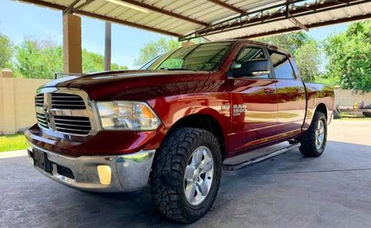 2019 Ram 1500 SLT