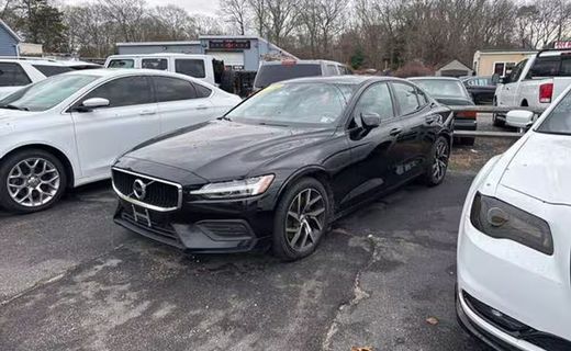 2020 Volvo S60 Momentum
