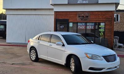 2014 Chrysler 200 LX