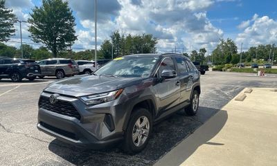 2023 Toyota RAV4 XLE