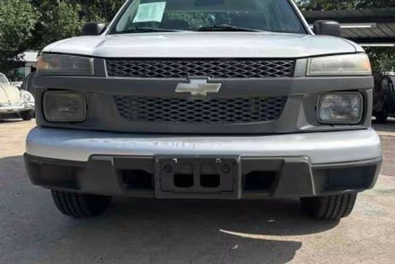 2005 Chevrolet Colorado — a typically priced live listing