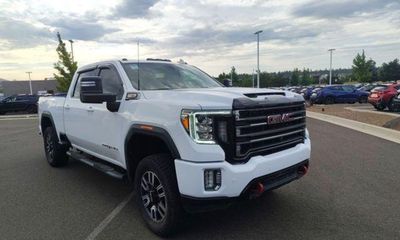 2021 GMC Sierra AT4