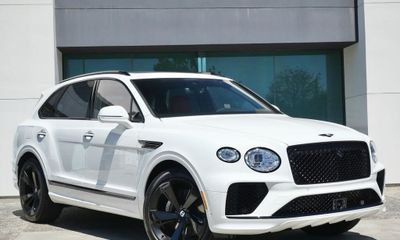 2026 Bentley Bentayga V8
