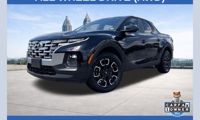 2024 Hyundai Santa Cruz SEL Base