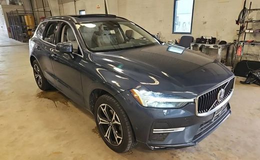 2022 Volvo XC60 Momentum