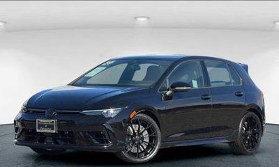 2025 Volkswagen Golf R Black Edition