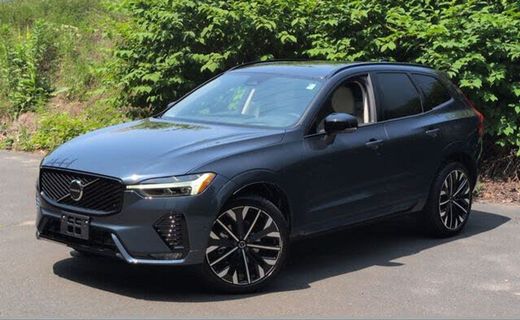 2026 Volvo XC60 Ultra Dark