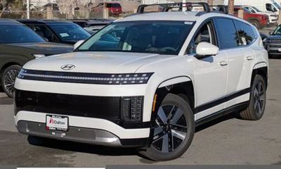 2026 Hyundai Ioniq 9 SEL