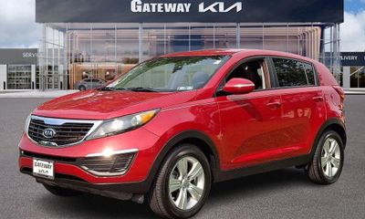 2012 Kia Sportage GL Middle LOW