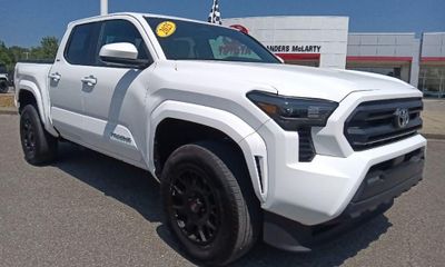 2025 Toyota Tacoma SR5
